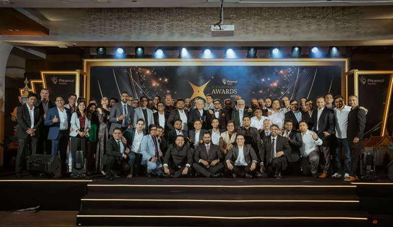 Piramal Realty’s Luxe & Platino Programme Where Performance
Meets Xtraordinaire Journey & Unforgetable Moments