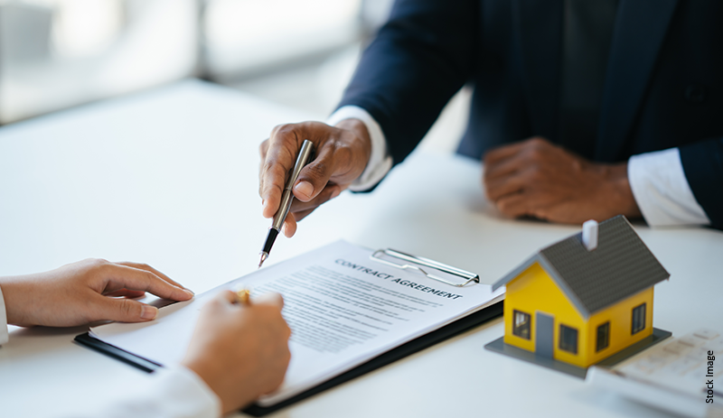 A Complete Guide to the Legal Process of Buying and Selling a Home